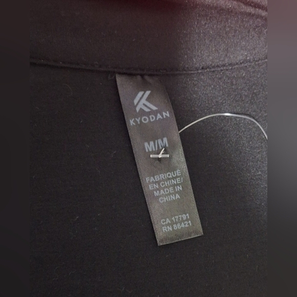 NWOT Med Kyodan Women's Black Sweater - Picture 2 of 5